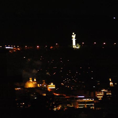 Hotelds Tbilisi Exterior foto